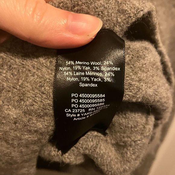 Aritzia The Group by Babaton Merino Blend Turtleneck Sweater in Gray Heather - Picture 4 of 6